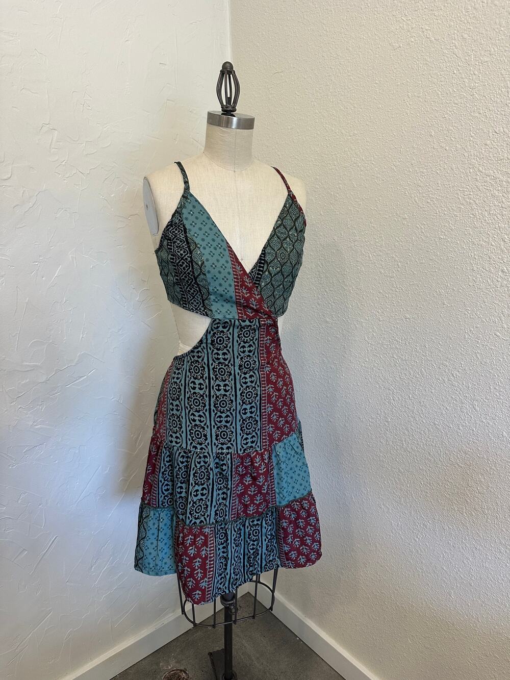 Vibe & Tribe women’s SM dress turquoise Silk Viscose Cutout Patchwork Costa Rica